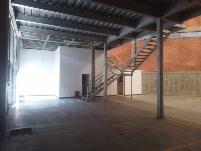 Bodega en arriendo en Caqueta, La Estrella, 565 m² · foto 5 de 24