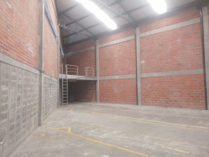 Bodega en arriendo en Caqueta, La Estrella, 565 m² · foto 12 de 24
