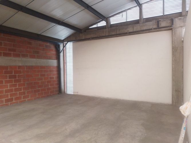 Bodega en arriendo en Caqueta, La Estrella, 565 m² · foto 21 de 24