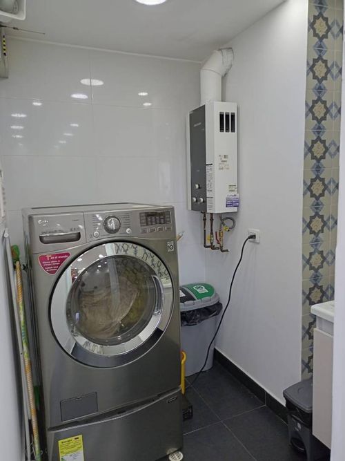 Apartamento de 3 alcobas en venta en Club De Los Lagartos, Bogotá, 131 m² · foto 5 de 16