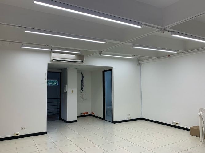 Oficina en arriendo en Villa Santa Teresa, Envigado, 43 m² · foto 5 de 8