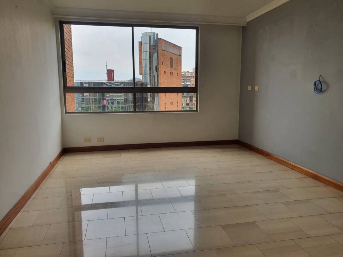 Apartamento en venta en Castropol, Medellín · foto 8 de 15