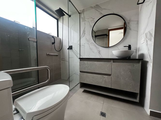 Apartamento de 3 alcobas en arriendo en El Poblado, Medellín, 150 m² · foto 14 de 15