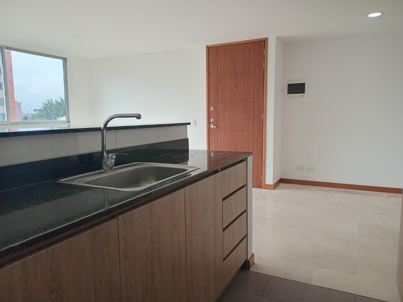 Apartamento en arriendo en Laureles, Medellín · foto 8 de 19