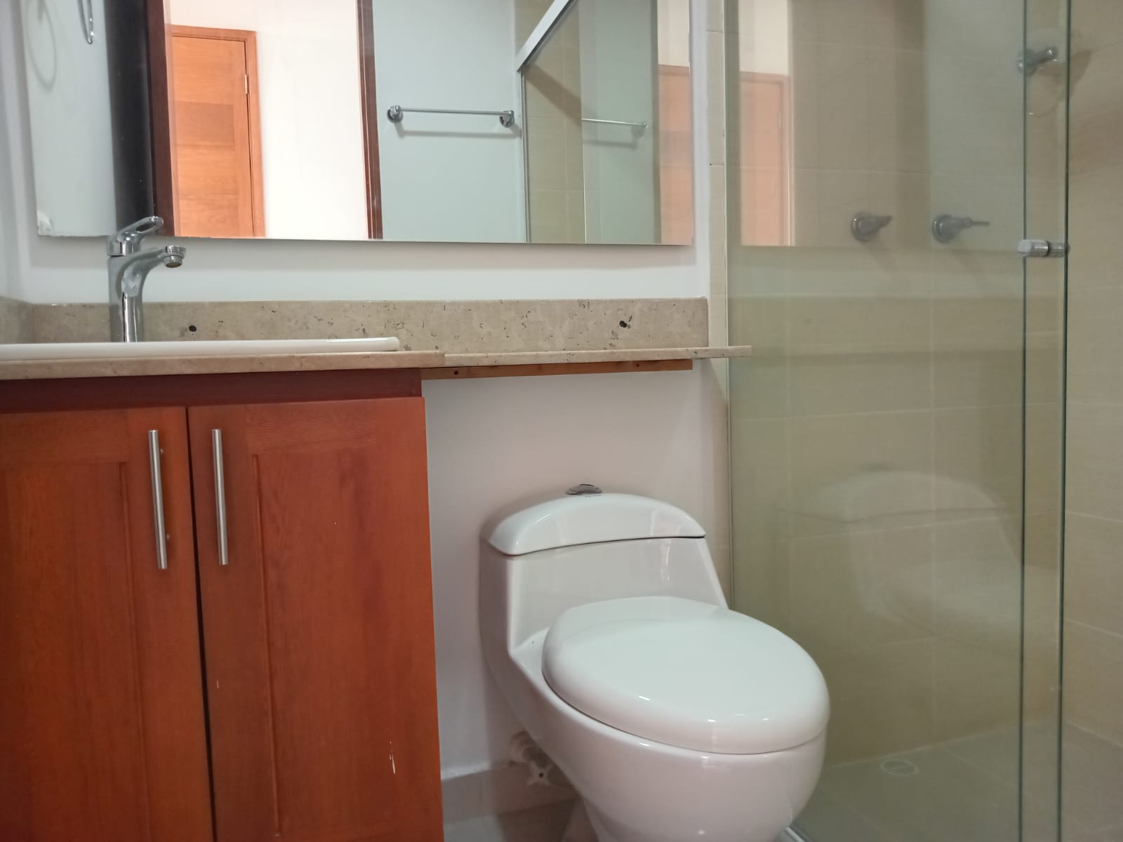 Apartamento en arriendo en Laureles, Medellín · foto 17 de 19