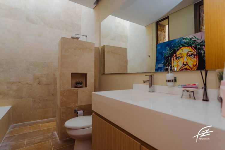 Casa de 5 alcobas en venta en Vía Las Palmas, Envigado, 890 m² · foto 5 de 20