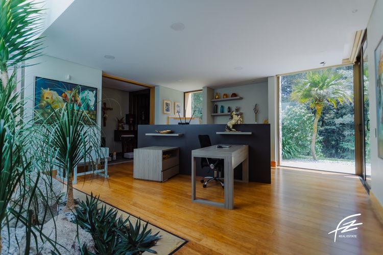 Casa de 5 alcobas en venta en Vía Las Palmas, Envigado, 890 m² · foto 14 de 20