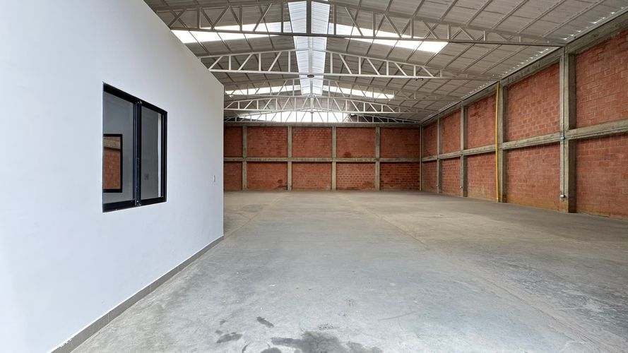 Bodega en arriendo en Guayaquil, Cali, 456 m² · foto 3 de 15