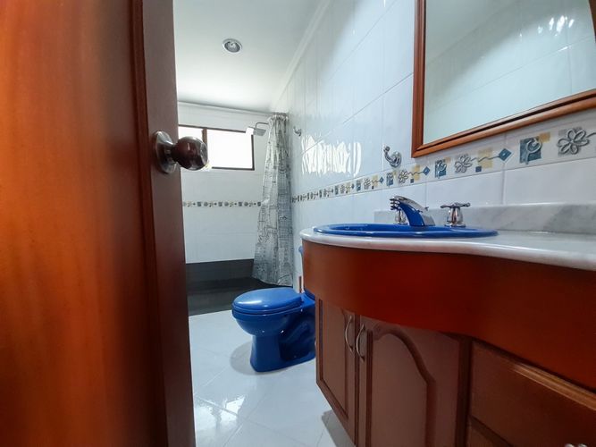 Casa de 4 alcobas en venta en Loma Del Chocho, Envigado, 168 m² · foto 11 de 15