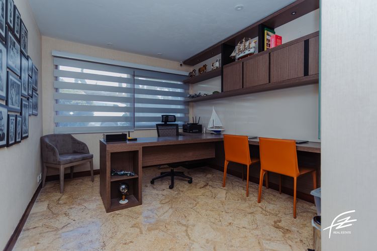 Casa de 3 alcobas en venta en Las Palmas, Envigado, 240 m² · foto 4 de 17