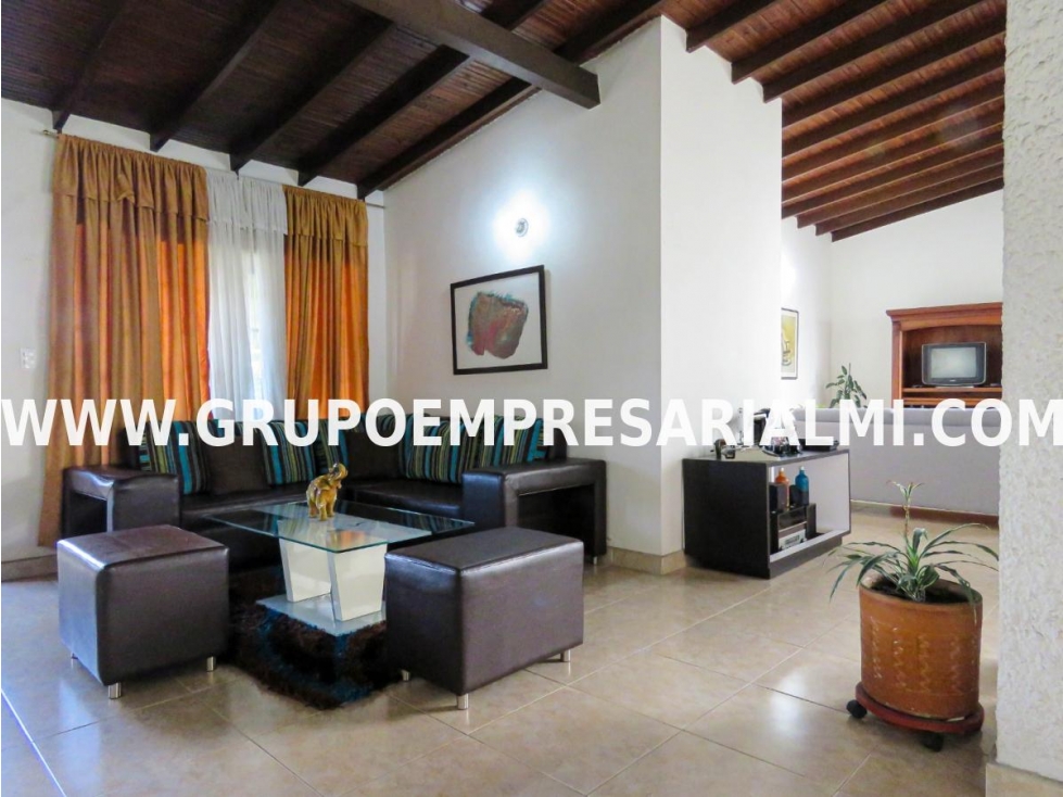 Apartaestudio for sale in Villa hermosa, Medellín 2