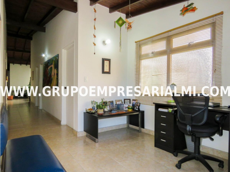 Apartaestudio for sale in Villa hermosa, Medellín 3
