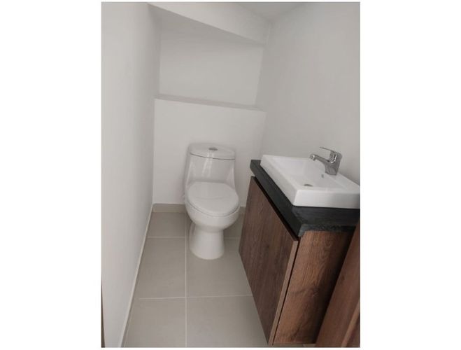 Casa de 3 alcobas en venta en Llano Grande, Rionegro, 160 m² · foto 3 de 16