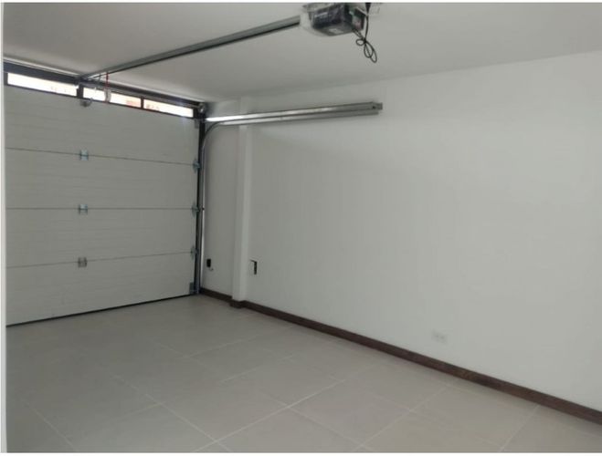 Casa de 3 alcobas en venta en Llano Grande, Rionegro, 160 m² · foto 4 de 16