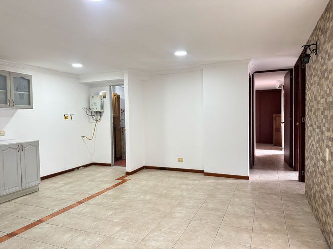 Apartamento de 3 alcobas en arriendo en El Poblado, Medellín, 110 m² · foto 5 de 17