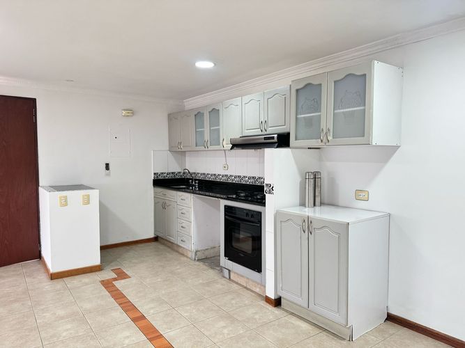 Apartamento de 3 alcobas en arriendo en El Poblado, Medellín, 110 m² · foto 6 de 17