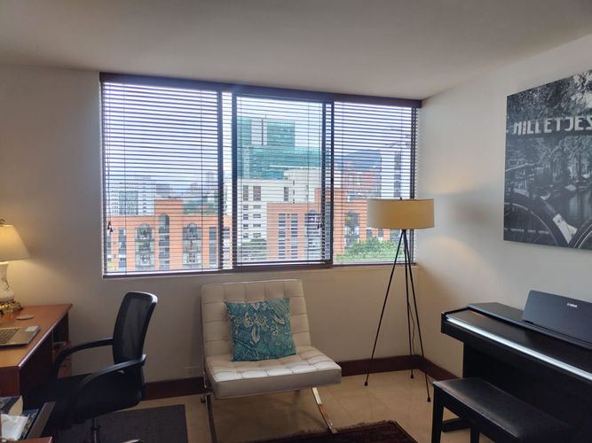 Apartamento de 3 alcobas en venta en El Poblado, Medellín, 208 m² · foto 16 de 19