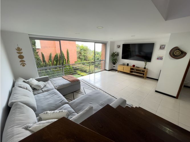 Apartaestudio en venta en Avila, Envigado, 307 m² · foto 3 de 8