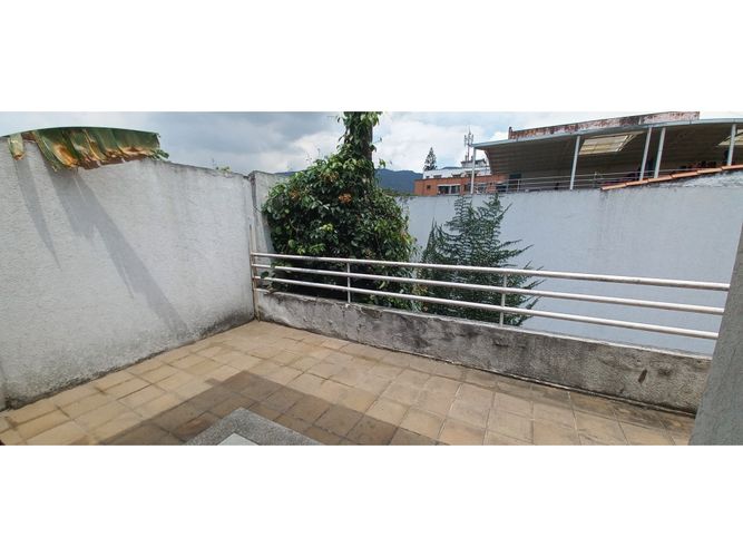 Casa de 4 alcobas en venta en La Flora, Cali, 476 m² · foto 18 de 24