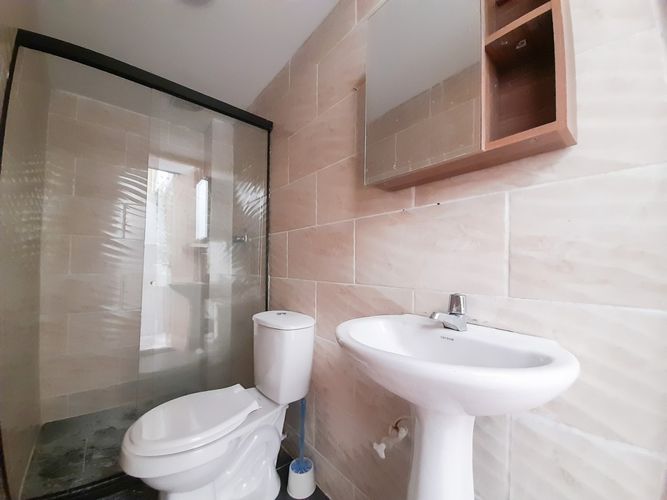 Casa de 7 alcobas en venta en Loma De La Doctora, Sabaneta, 400 m² · foto 11 de 17