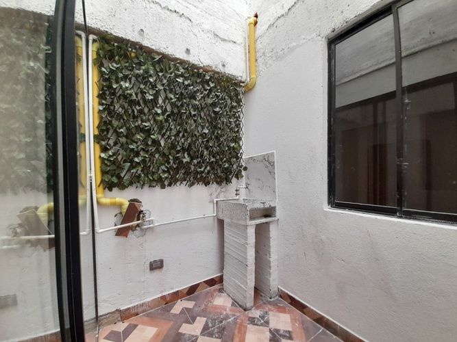 Casa de 7 alcobas en venta en Loma De La Doctora, Sabaneta, 400 m² · foto 14 de 17