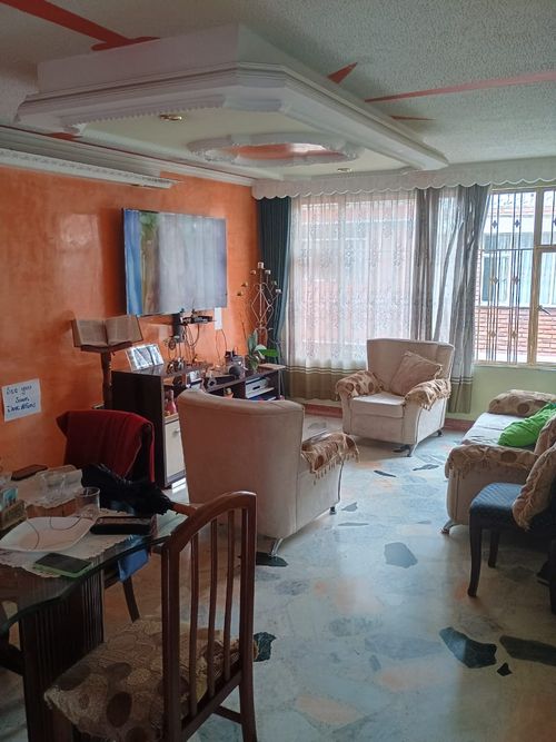 Casa de 6 alcobas en venta en Centro, Soacha, 288 m² · foto 6 de 20