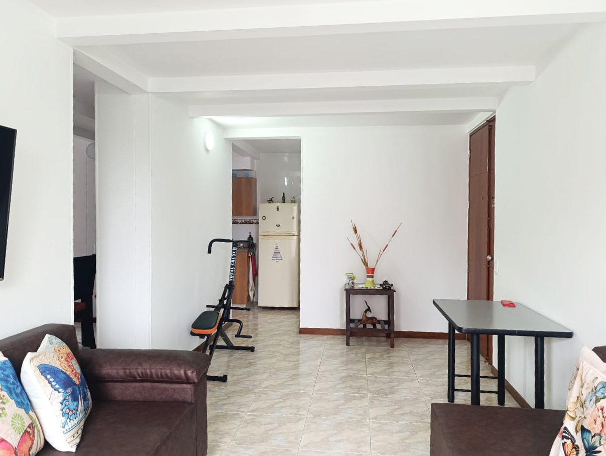 Apartamento en venta en El Poblado, Medellín · foto 2 de 18