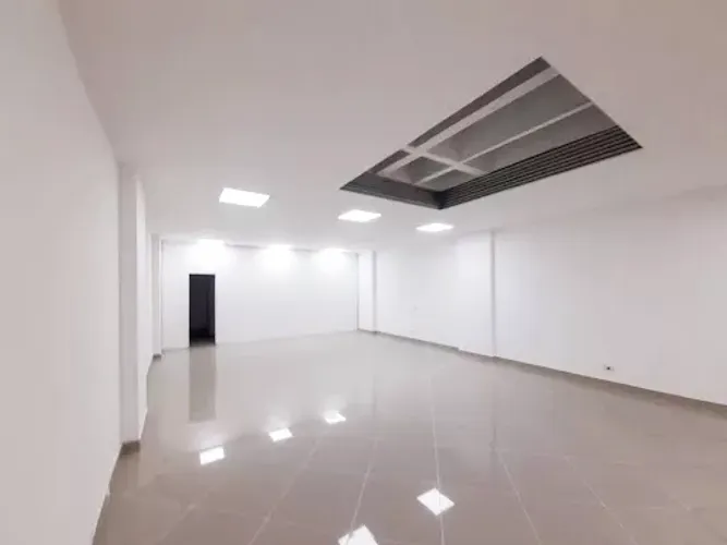Local en arriendo en Entre Amigos, Sabaneta, 148 m² · foto 4 de 5