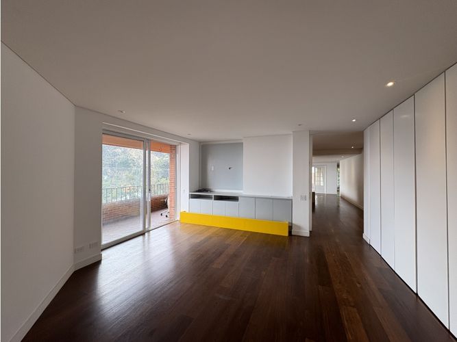 Apartamento de 4 alcobas en venta en Los Rosales, Bogotá, 460 m² · foto 5 de 24