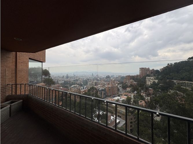 Apartamento de 4 alcobas en venta en Los Rosales, Bogotá, 460 m² · foto 9 de 24