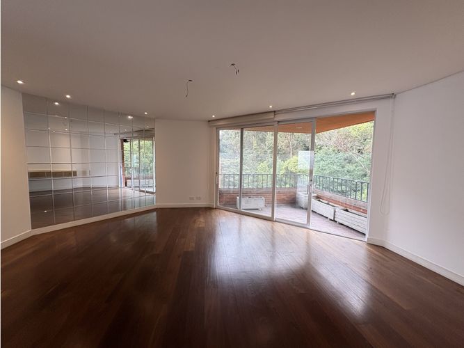 Apartamento de 4 alcobas en venta en Los Rosales, Bogotá, 460 m² · foto 10 de 24