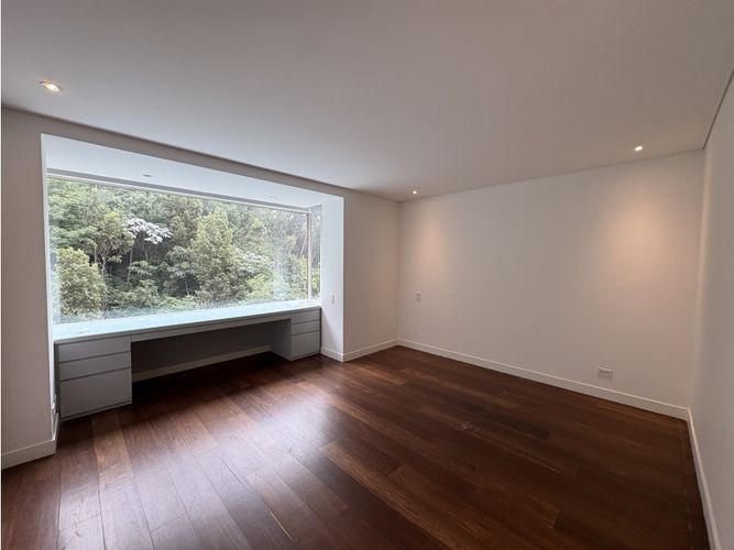 Apartamento de 4 alcobas en venta en Los Rosales, Bogotá, 460 m² · foto 13 de 24