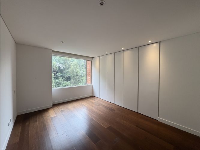 Apartamento de 4 alcobas en venta en Los Rosales, Bogotá, 460 m² · foto 15 de 24