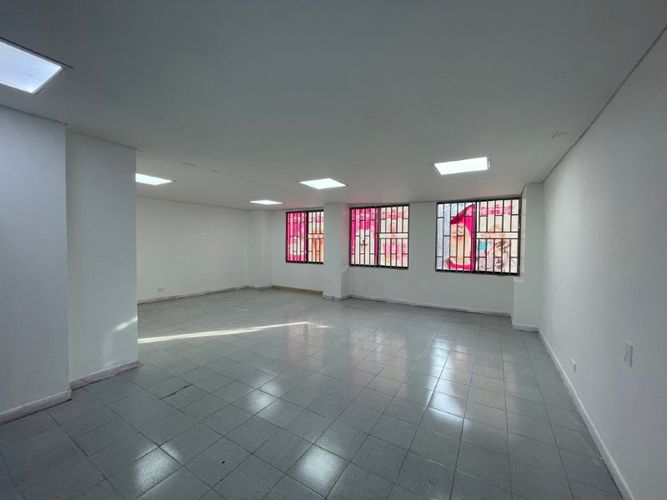 Local en arriendo en Lorena, Medellín, 153 m² · foto 3 de 15