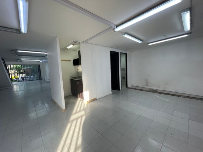 Local en arriendo en Lorena, Medellín, 153 m² · foto 11 de 15