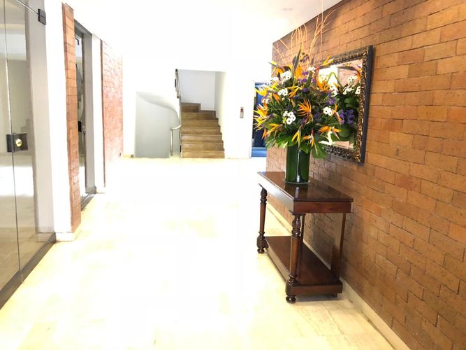 Apartamento en venta en La Carolina, Bogotá · foto 2 de 20