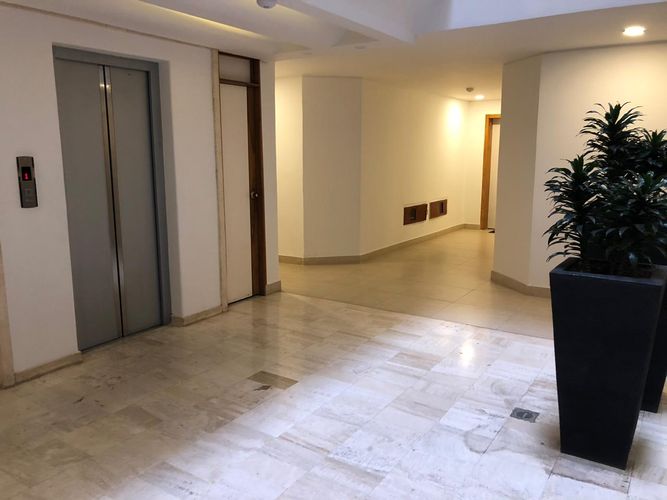 Apartamento en venta en La Carolina, Bogotá · foto 3 de 20