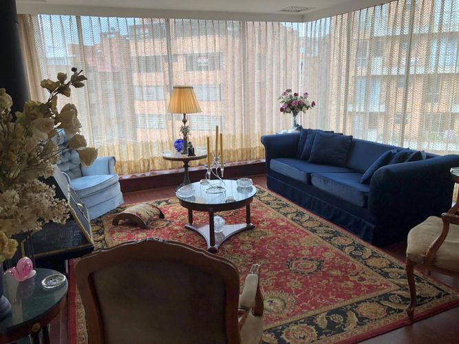 Apartamento en venta en La Carolina, Bogotá · foto 4 de 20