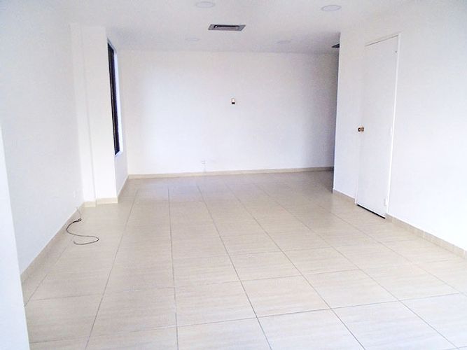 Oficina en arriendo en El Poblado, Medellín, 37 m² · foto 3 de 8