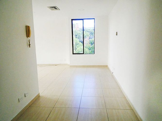 Oficina en arriendo en El Poblado, Medellín, 37 m² · foto 4 de 8
