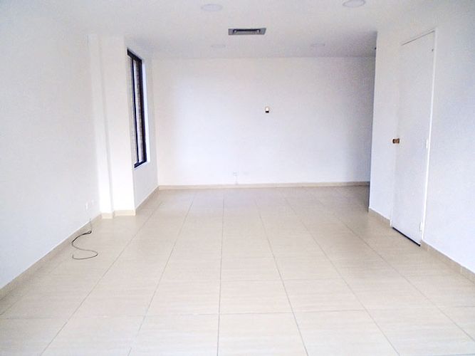 Oficina en arriendo en El Poblado, Medellín, 37 m² · foto 6 de 8