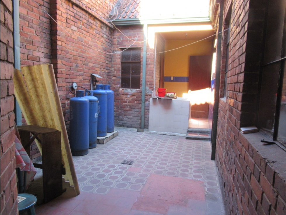 Casa en venta en Barrios Unidos, Bogotá · foto 10 de 14
