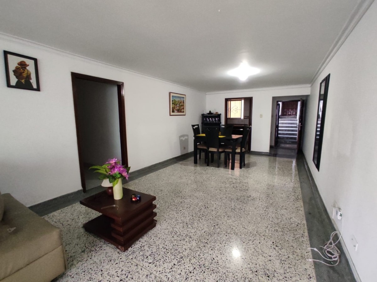 Apartamento en venta en Altos Del Prado, Barranquilla · foto 2 de 12