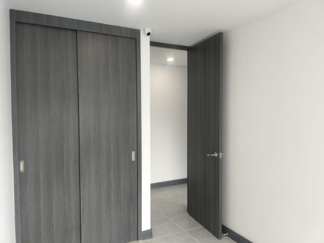 Apartamento de 3 alcobas en arriendo en El Poblado, Medellín, 107 m² · foto 14 de 17