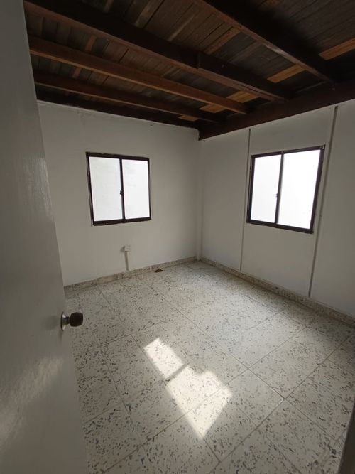 Casa en venta en Los Andes, Barranquilla, 360 m² · foto 4 de 9