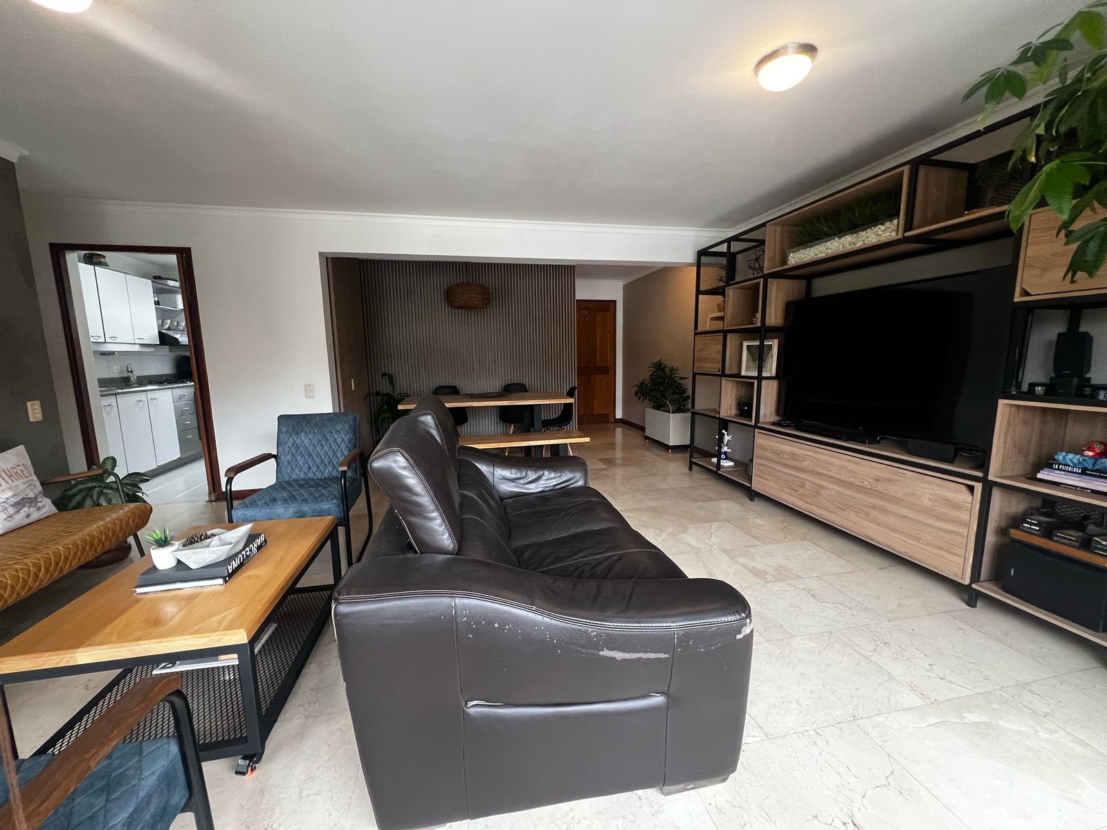 Apartamento en arriendo en La Abadia, Envigado · foto 2 de 15