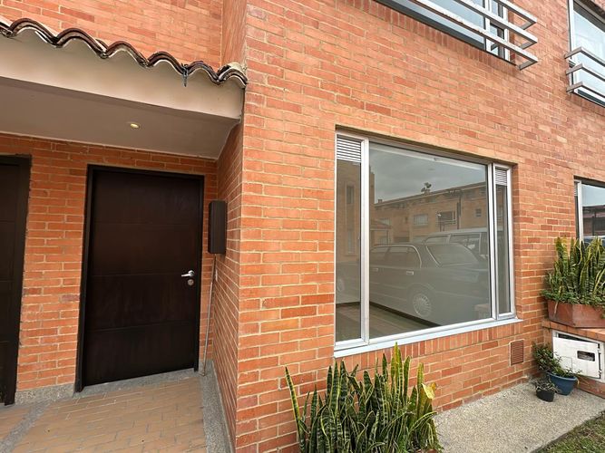 Casa de 3 alcobas en arriendo en Tres Esquinas, Chía, 120 m² · foto 2 de 24