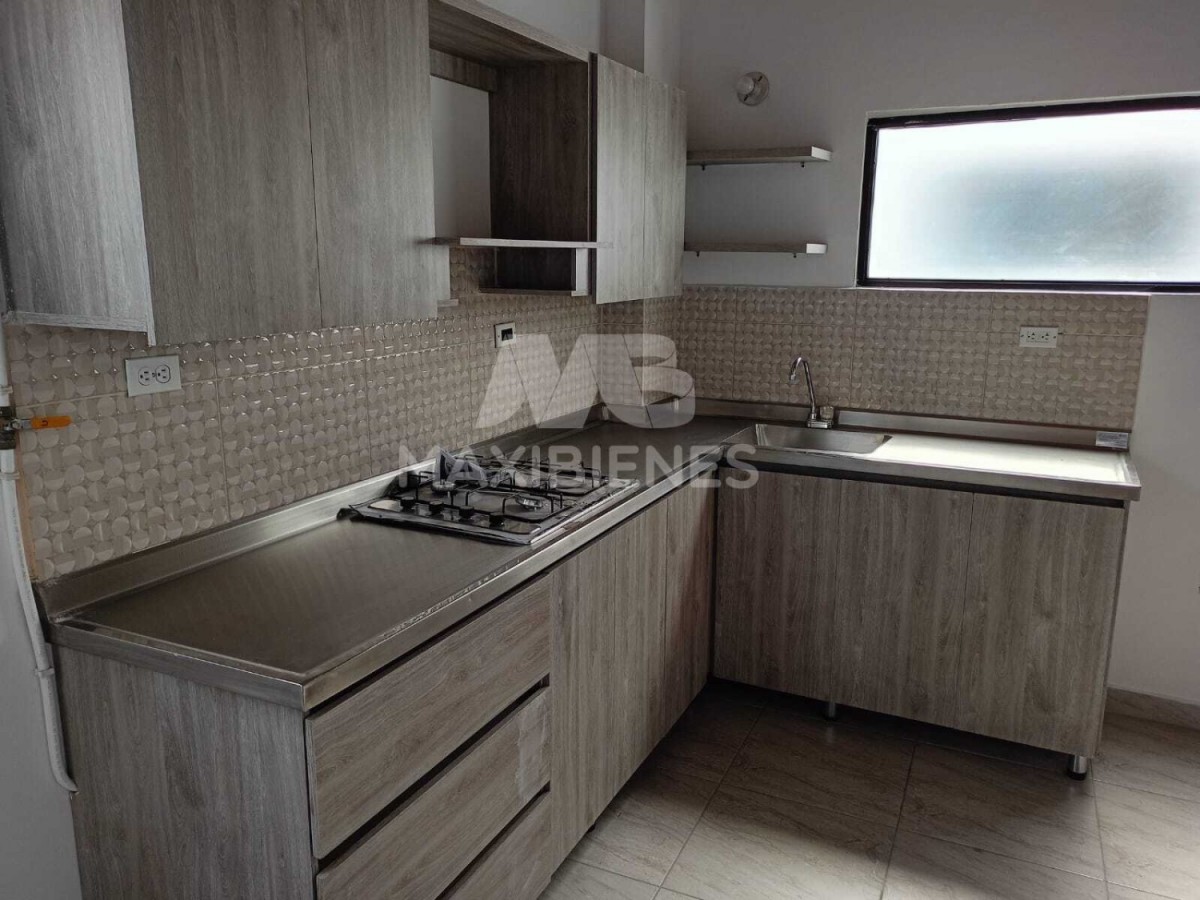 Apartamento en venta en Campo Valdes No.1, Medellín · foto 2 de 15