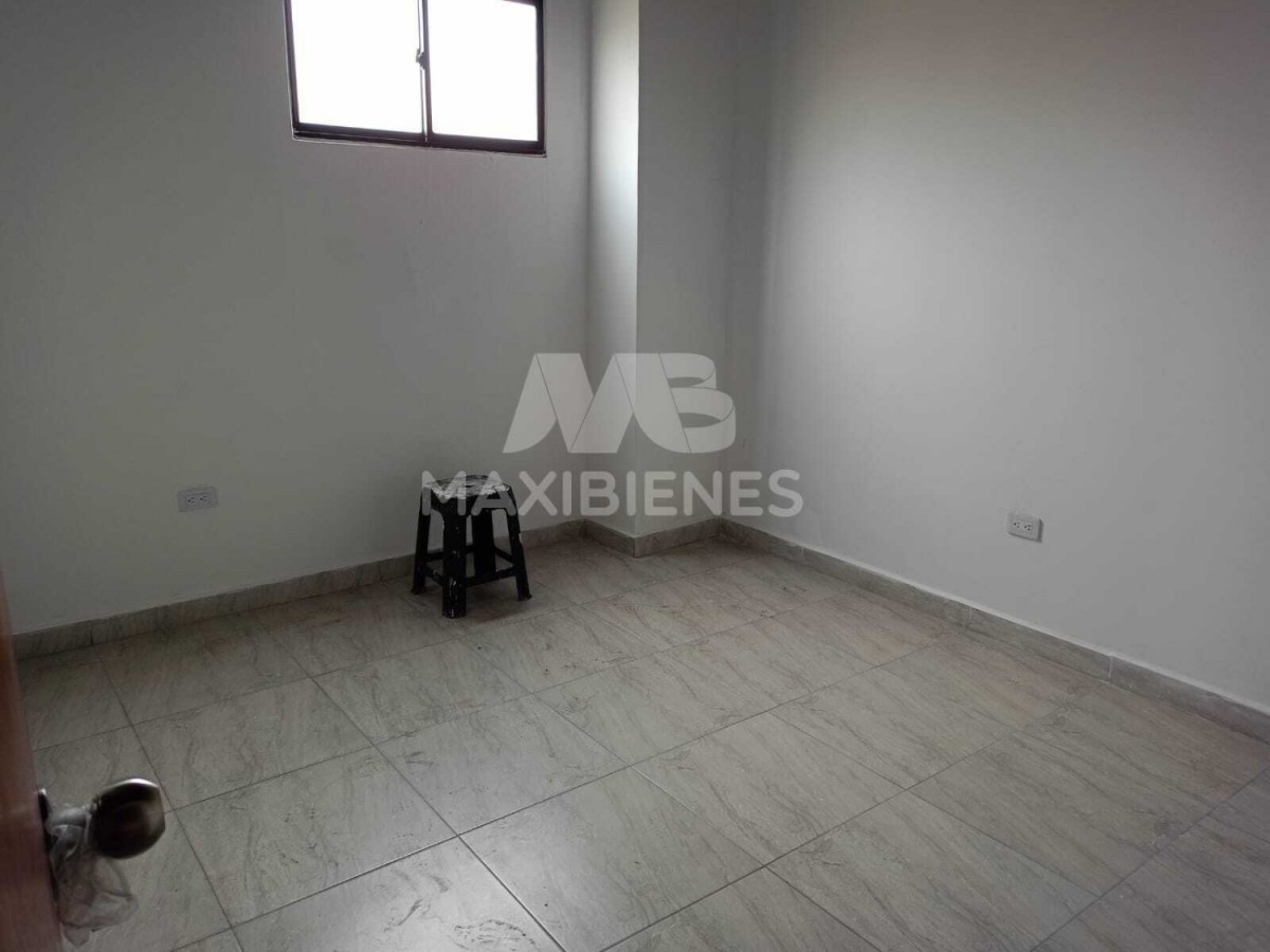 Apartamento en venta en Campo Valdes No.1, Medellín · foto 4 de 15
