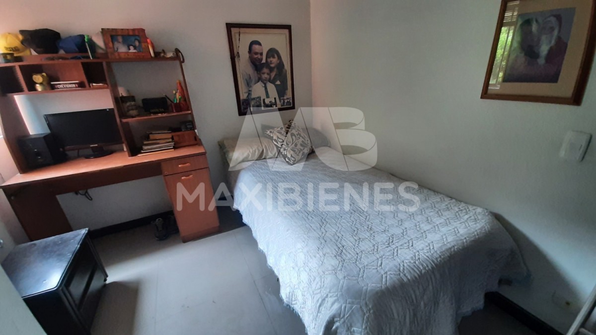 Apartamento en venta en Rodeo Alto, Medellín · foto 3 de 9